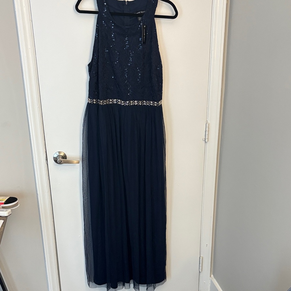 Elegant Navy Blue Sleeveless Dress